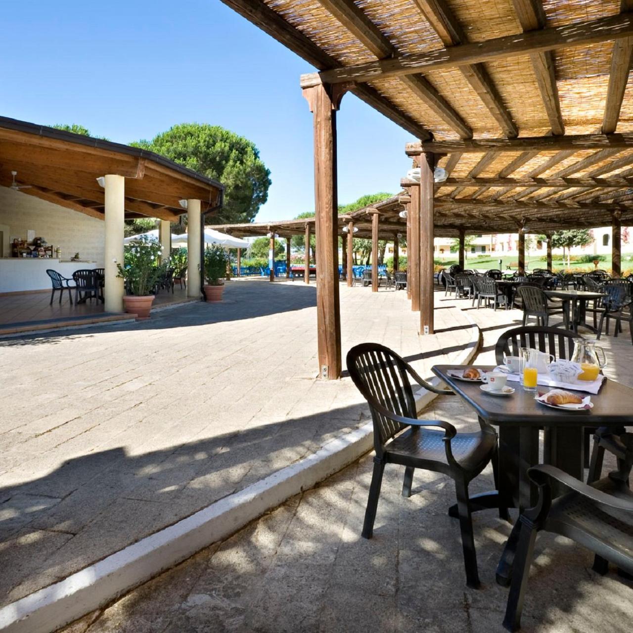 Th Marina Di Pisticci - Ti Blu Village Екстериор снимка